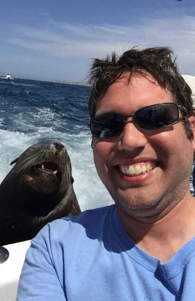 Miguel's-selfie-with-a-seal