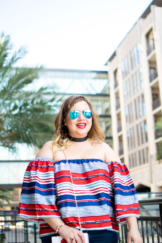 Always wear a loose fitting off the shoulder top with skinny denim. 