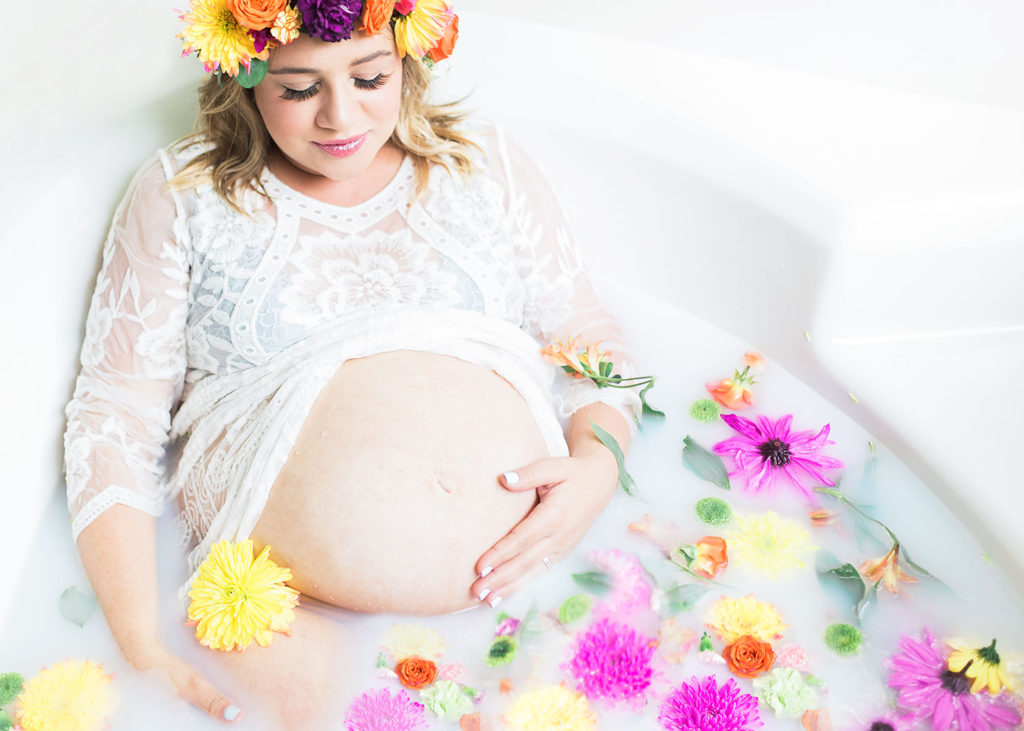 Maternity Milkbath Photo-Shoot with Elizabeth Jones Photography