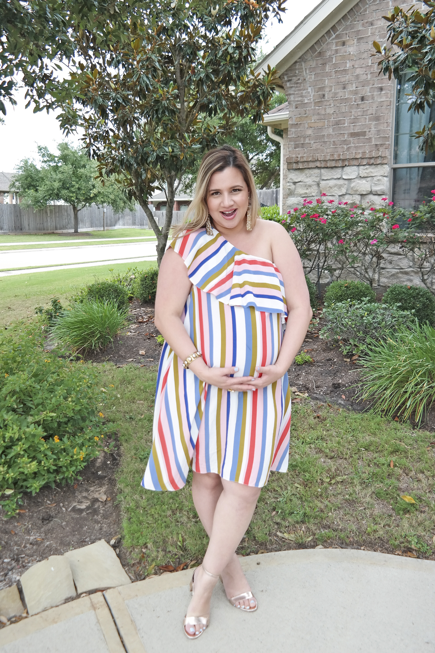 30-Week-Bumpdate-and-ASOS-Striped-Off-The-Shoulder-Dress-Lipstick-and-Brunch